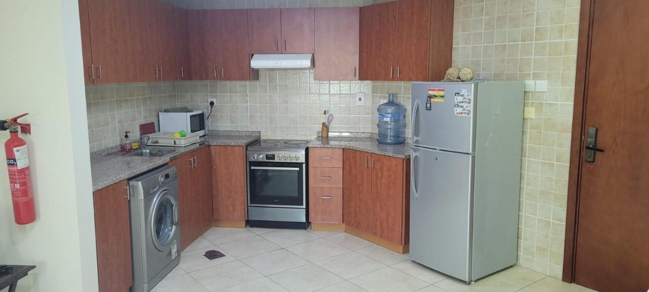 Cozy 2Bhk Near To Dmcc Metro Station -505 Appartement Dubai Buitenkant foto